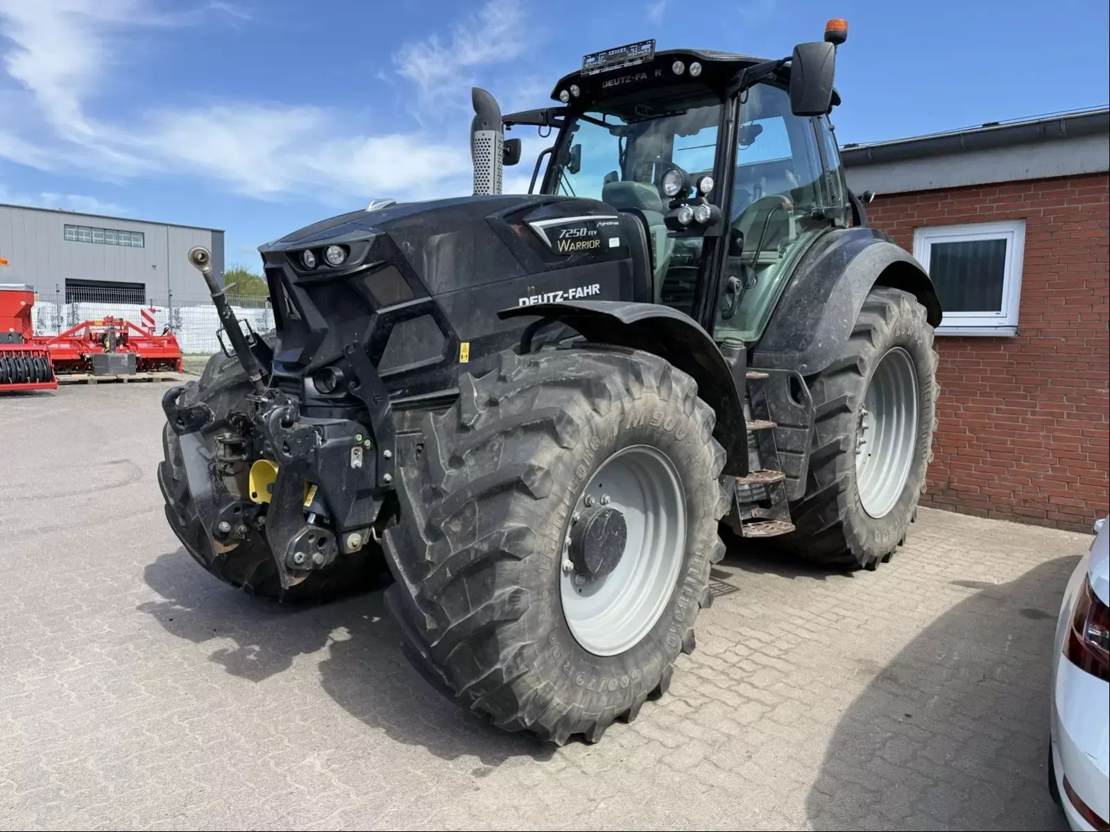 Deutz-Fahr 7250 TTV Warrior Tractor €59,000