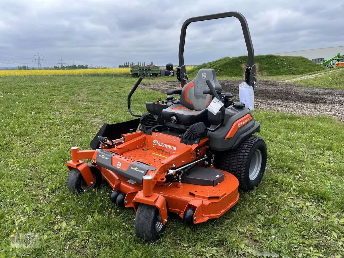 E-FARM: Husqvarna zero turn z 560x 1,52cm, 852cm³ - Kosiarkia ręczna/traktorowa - id 8TEA1GU - 11 658 € - Rok produkcji: 2024 - Austria