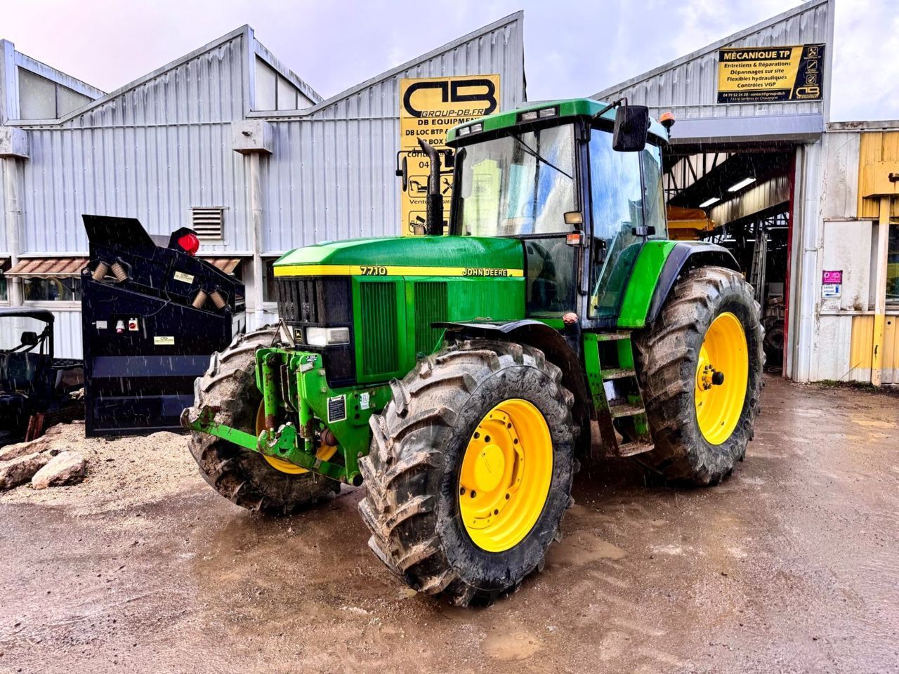 John Deere 7710 Trattore 49.000 €