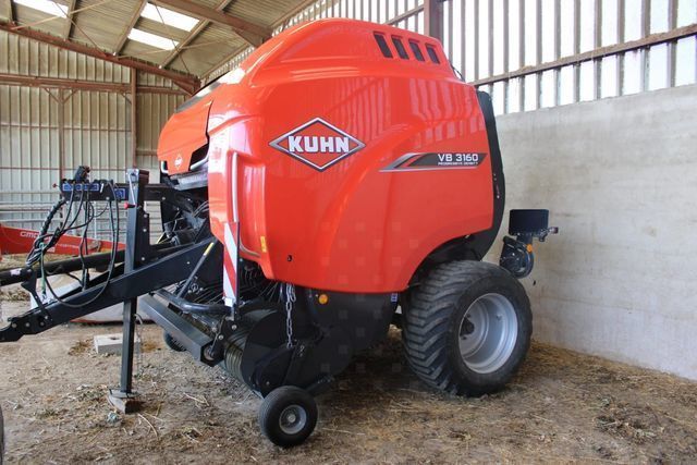 E-FARM: Kuhn VB 3160 - Baler - id BQ1U32L - €30,000 - Year of construction: 2021 - Total number of bales produced: 7,500,France
