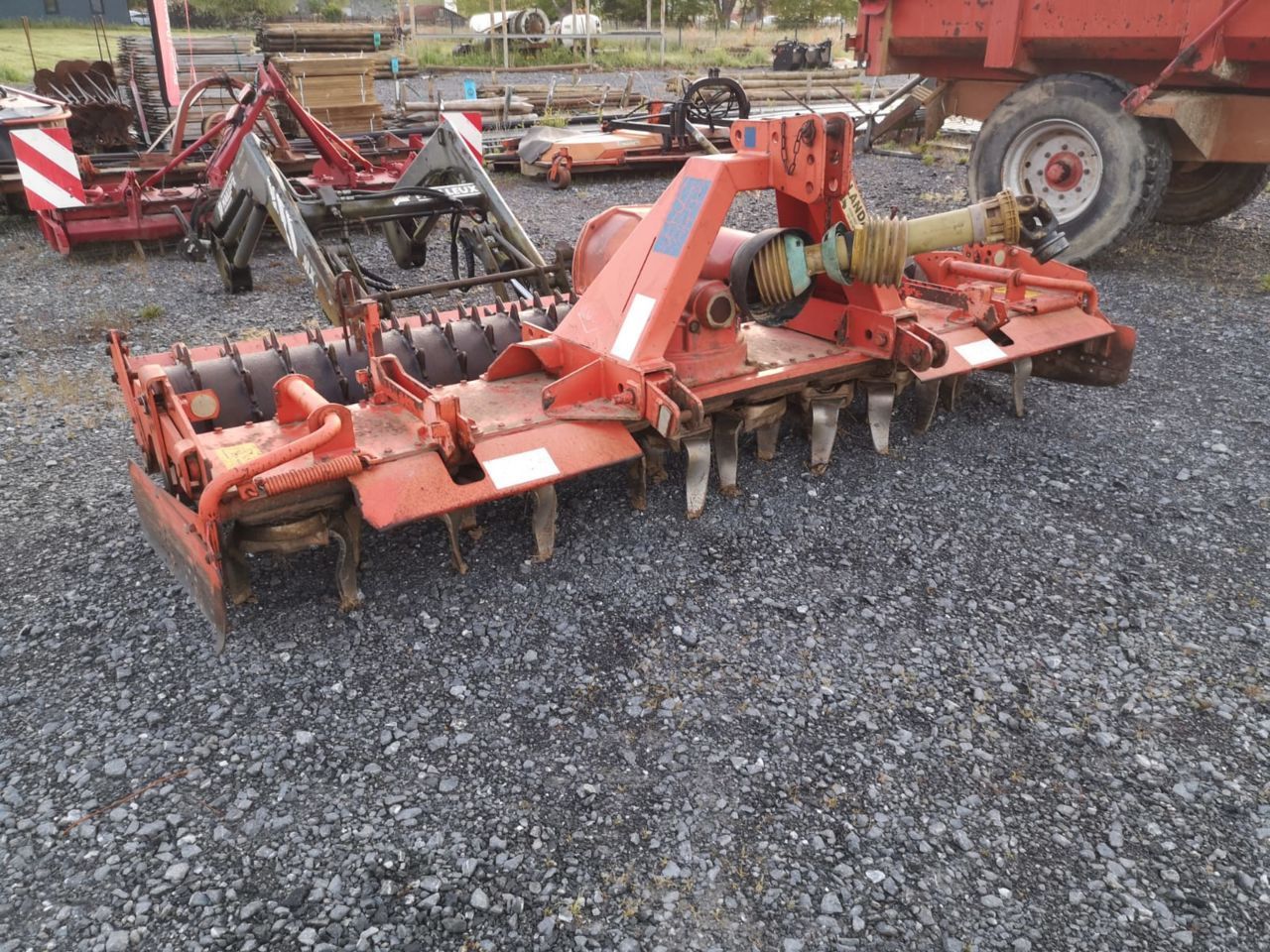 Kuhn hr 3003 Brona karuzelowa 6000 €