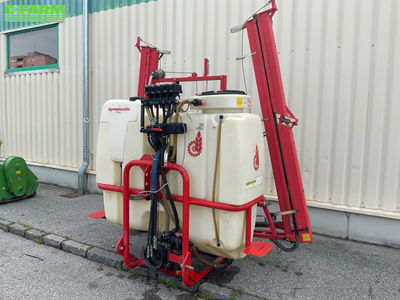 E-FARM: Agromehanika 1000 L - Sprayer - id LAHGJW9 - €5,221 - Year of construction: 2006 - Engine hours: 1,Austria