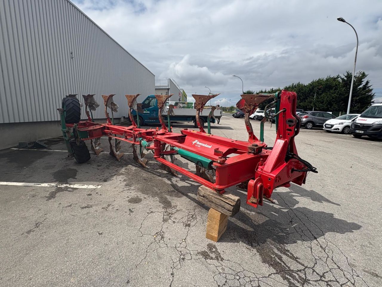 E-FARM: Kverneland 100-300-8 - Arado - id 36UN67J - 12.900 € - Año: 2002 - Francia