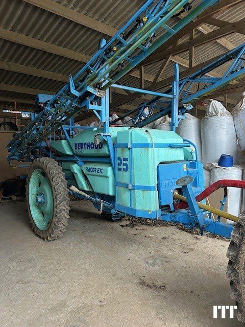 E-FARM: Berthoud racep dp tronic - Nebulizzatore - id WKAKG6Z - 13.000 € - Anno di costruzione: 2011 - Francia