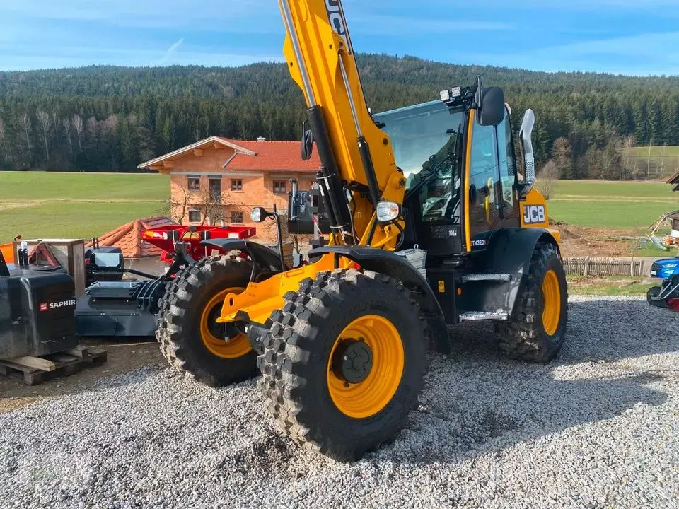 E-FARM: JCB tm 320 s - Cargador de ruedas - id YMYFSBD - Potencia del motor: 150 - Alemania
