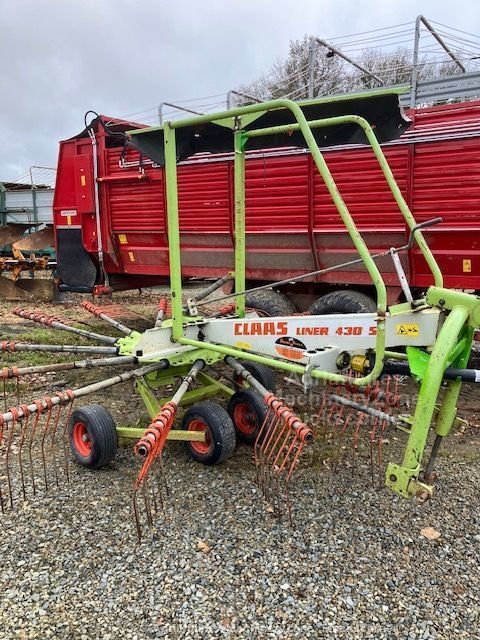 E-FARM: Claas Liner 430 S - Høvender - id SXR9XXV - 3.900 € - Produktionsår: 2004 - Frankrig