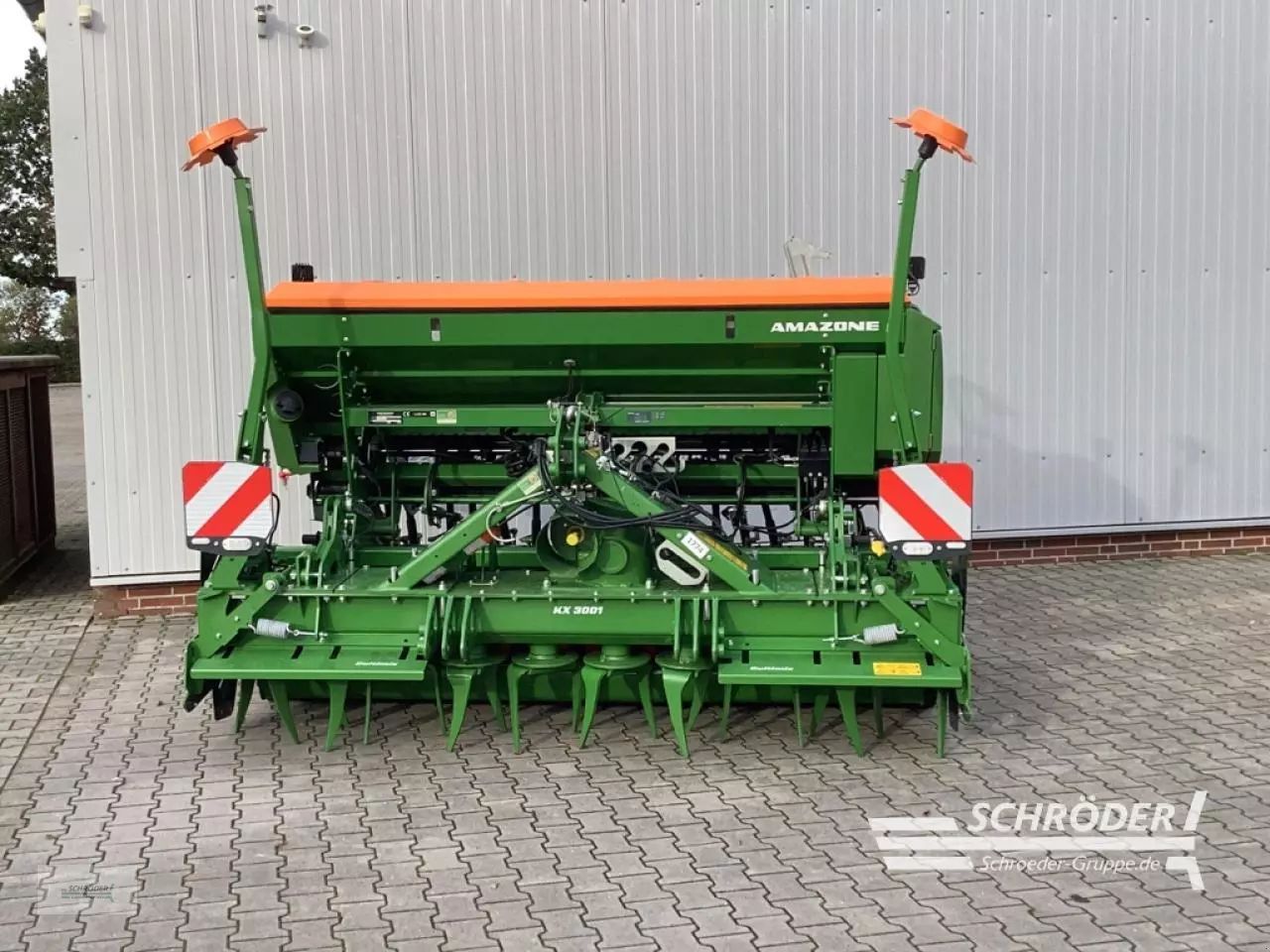 E-FARM: Amazone KX 3001 - Semoir - id 2ABNHLQ - 42 000 € - Année: 2022 - Allemagne