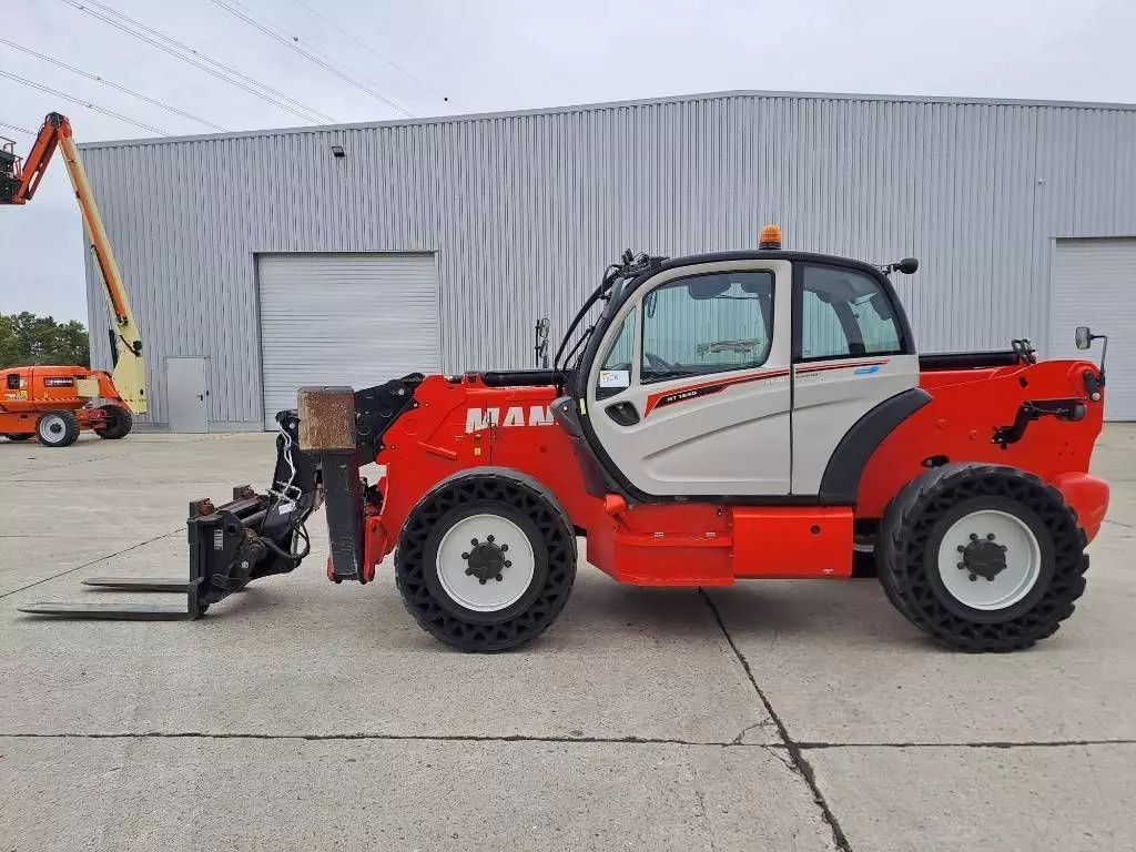 Manitou mt 1840 - hd forks Teleszkópos rakodó 60 000 EUR