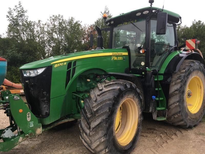 E-FARM: John Deere 8370 R - Traktor - id MMUMDB1 - 192 000 EUR - Gyártási év: 2019 - Üzemóra (motor): 3100,Franciaország