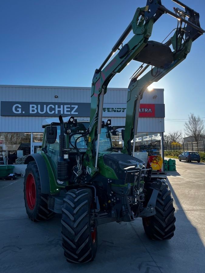 E-FARM: Fendt 211 Vario - Tracteur - id MLQ4UYX - 115 000 € - Année: 2023 - Lecture du nombre d'heure: 300,Puissance du moteur (chevaux): 110,France