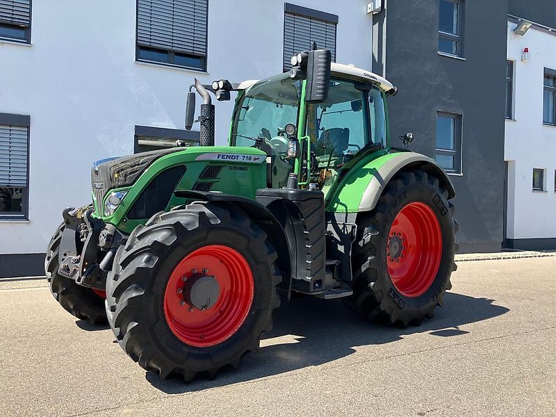 E-FARM: Fendt 718 Vario Profi - Traktor - id DBFRHVK - 79 000 € - Rok produkcji: 2015 - Motogodziny: 6620,Moc silnika: 181,Niemcy