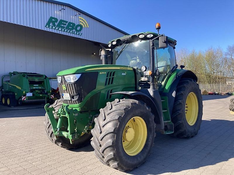 E-FARM: John Deere 6210 R - Traktor - id MWFF3MN - 68.100 € - Baujahr: 2012 - Abgelesene Motorstunden: 10.200,Motorleistung (PS): 241,Deutschland