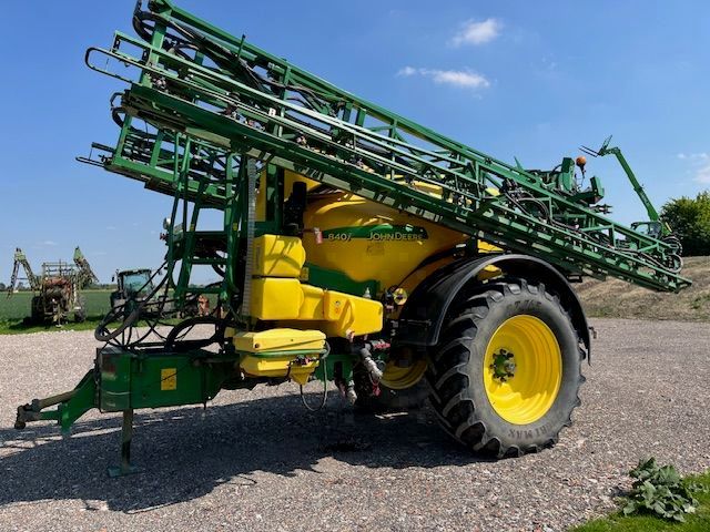 John Deere 840 i Sprayer €14,500
