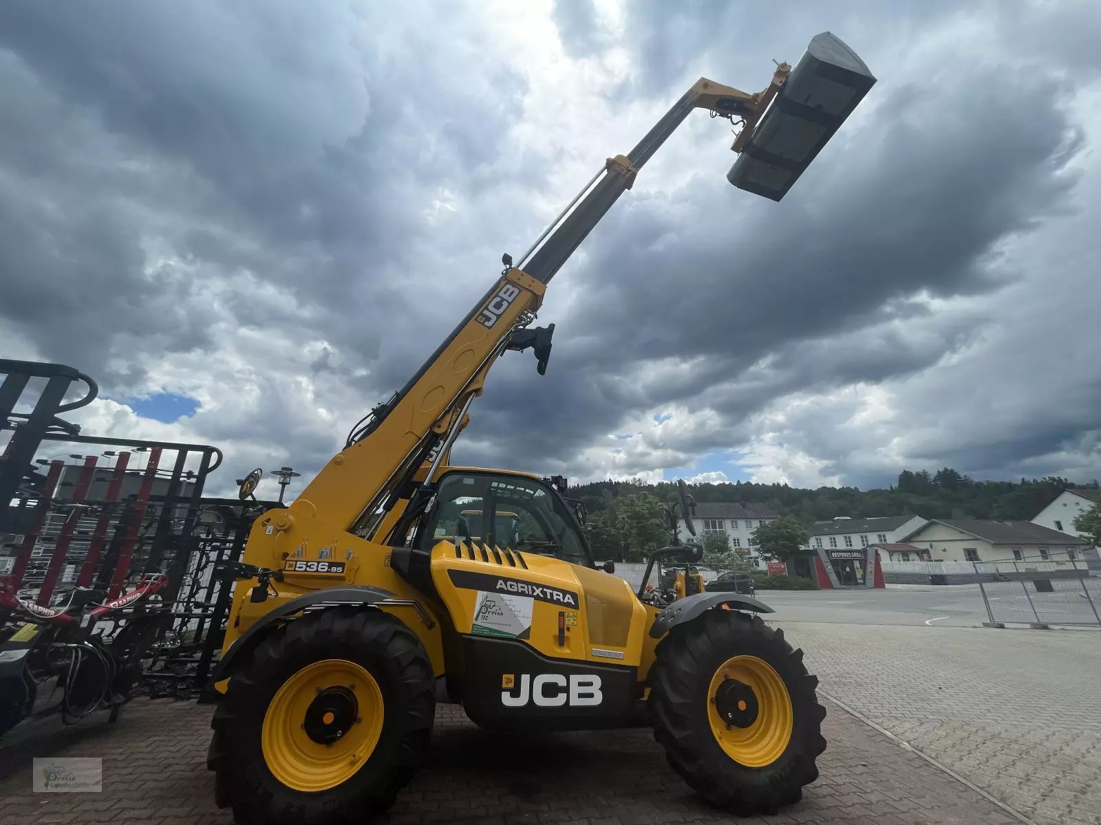 E-FARM: JCB 536-95 - Maszt sztaplowy - id KWGZ2LB - Niemcy