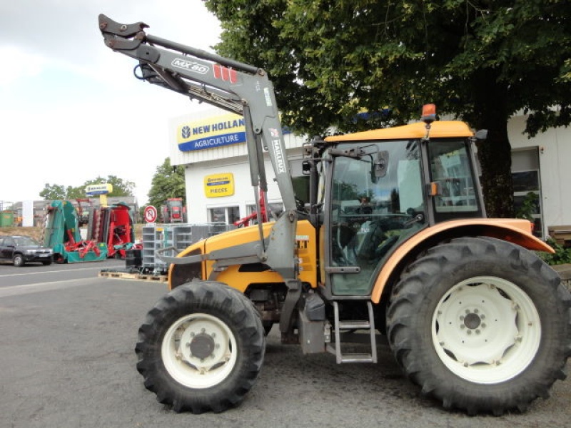 Renault Celtis 446 RE tractor €25,000