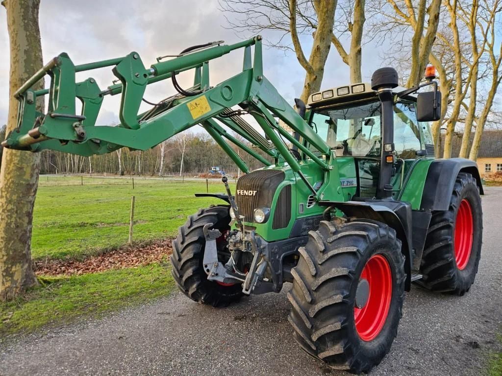 Fendt 711 Vario Tractor €45,500
