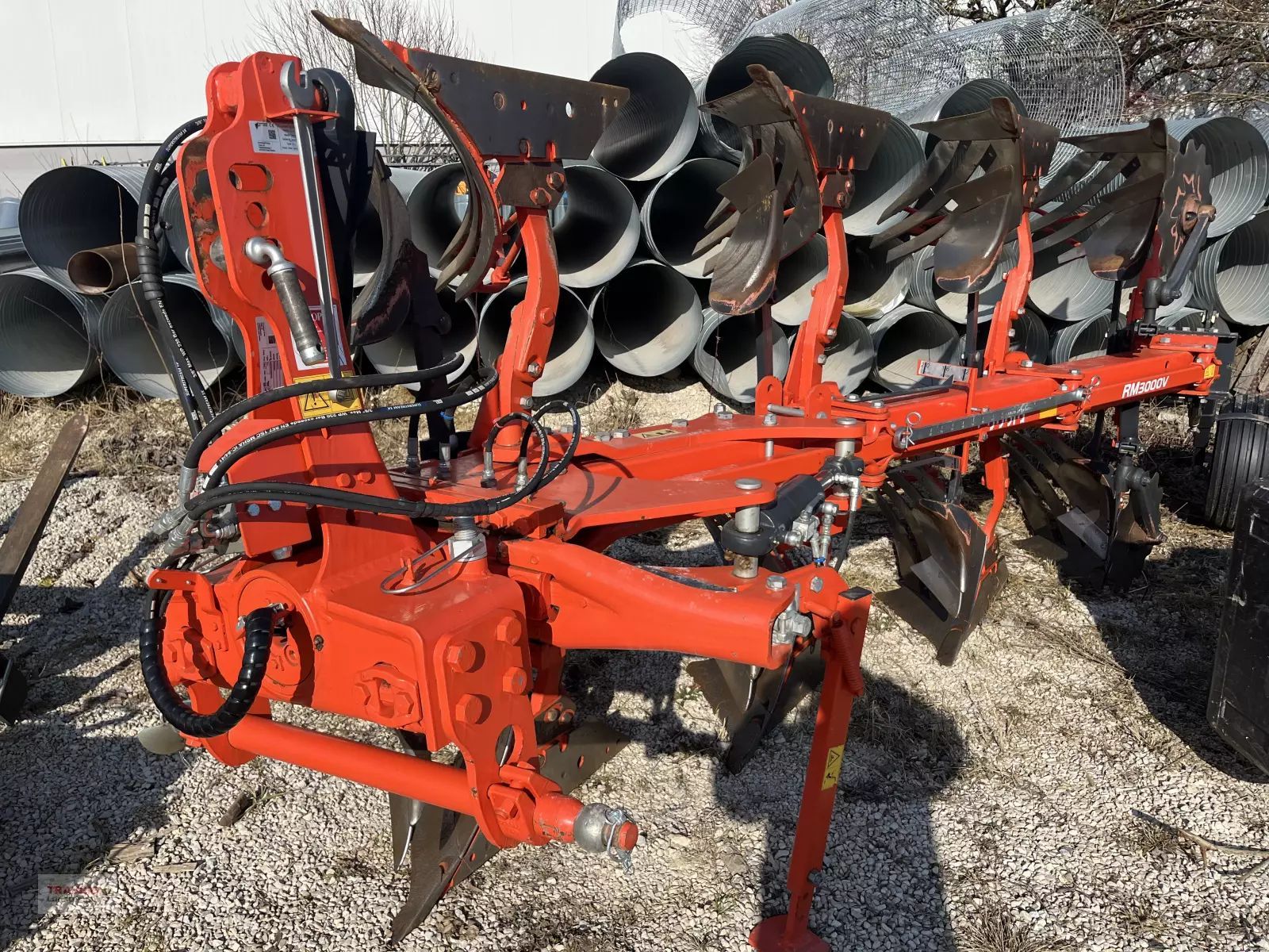 E-FARM: Kubota rm 3000 - Plough - id XXPQE98 - Year of construction: 2022 - Germany