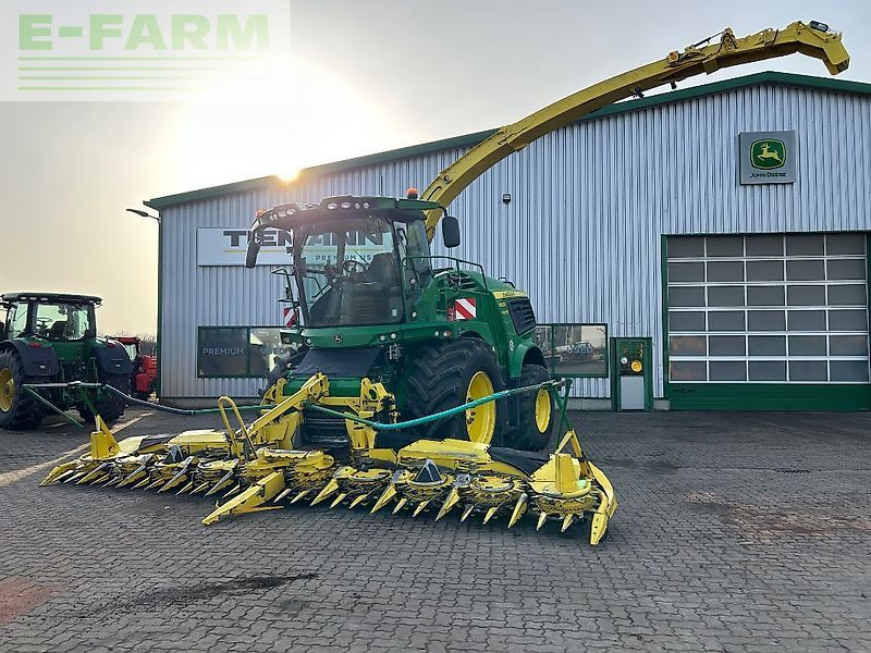 John Deere 9900 Self propelled forage harvester €299,000