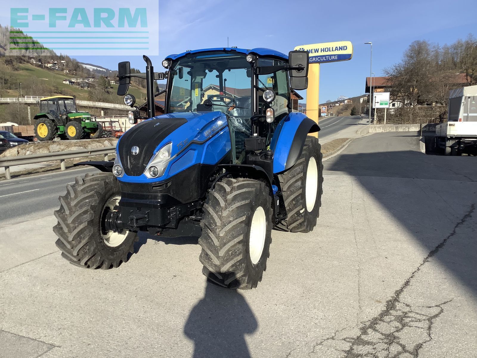 New Holland T5.90 Dual Command Traktor 60.750 €