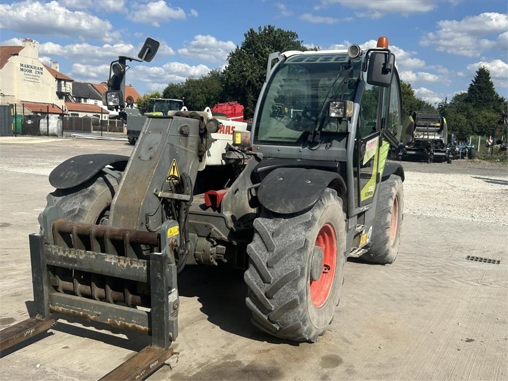 Claas Scorpion 7055 Ładowacz teleskopowy 56 063 €