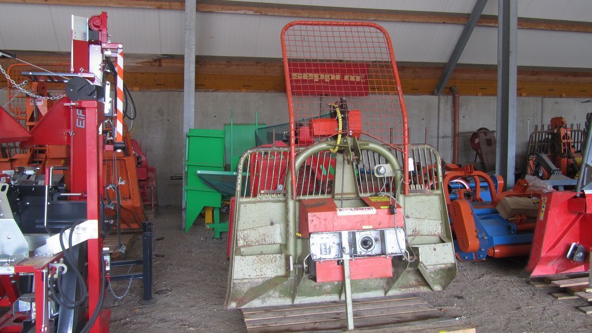 E-FARM: HOLZKNECHT hs 370 - Forstausrüstung - id HRXBBD3 - 6.250 € - Baujahr: 2007 - Österreich