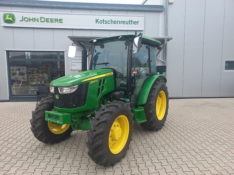 E-FARM: John Deere 5067 E - Tractor - id E6J6G8F - 37.500 € - Año: 2023 - Horas: 2,Potencia del motor: 69,Alemania