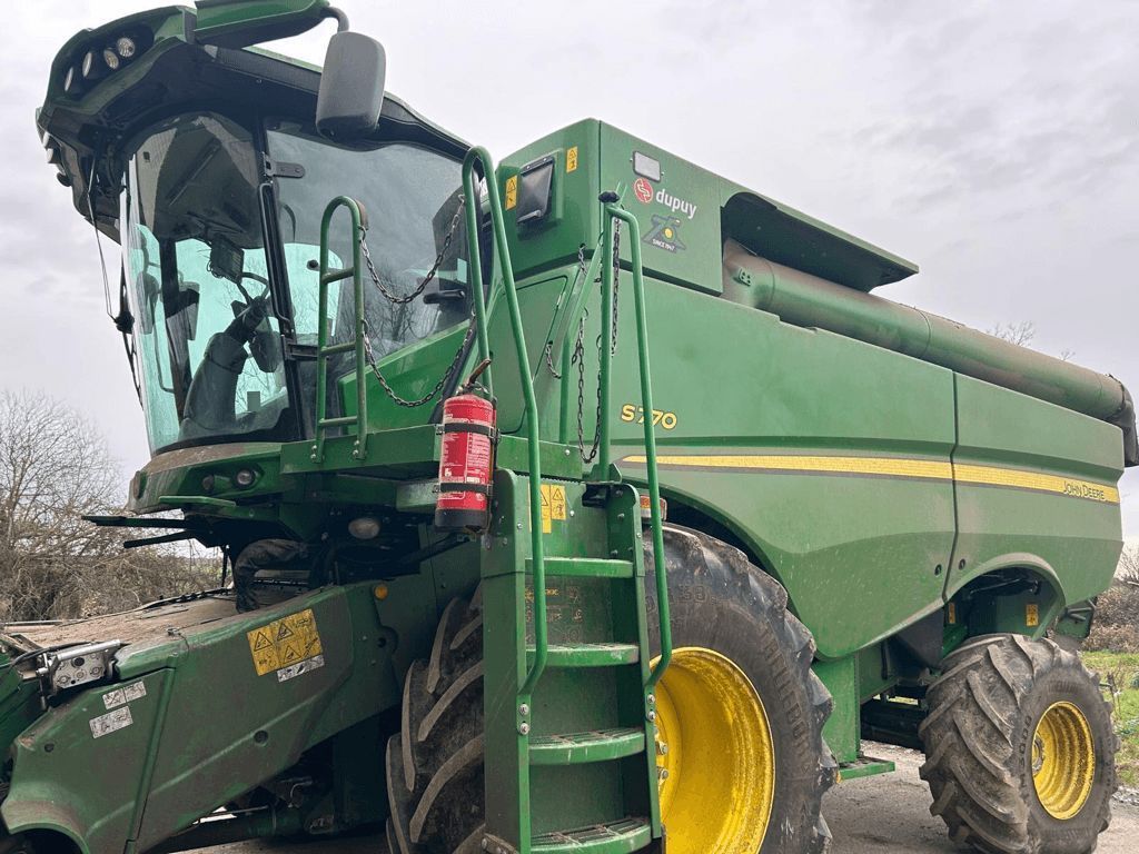 E-FARM: John Deere S770 - Moissoneuse-batteuse - id DDRXN9L - 239 000 € - Année: 2022 - Lecture du nombre d'heure: 675,France