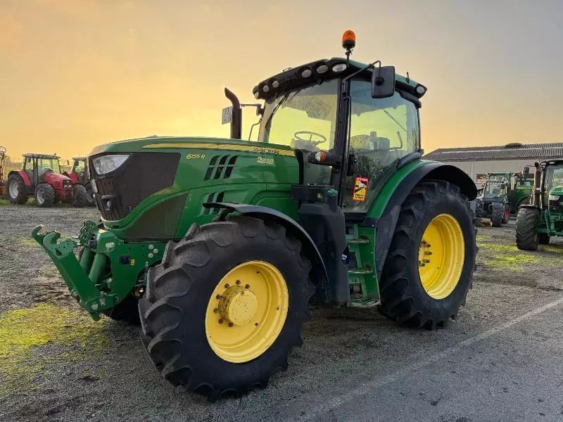 E-FARM: John Deere 6155 R - Tractor - id RCQ5LQR - €59,900 - Year of construction: 2016 - Engine hours: 8,730,Engine power (HP): 155,France