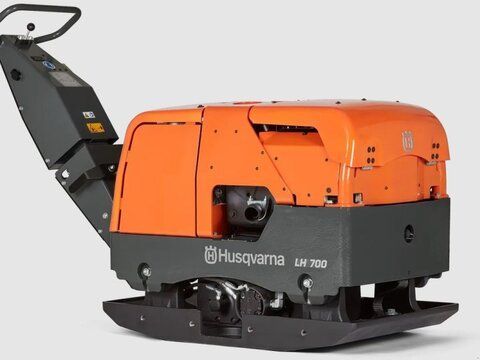 E-FARM: Husqvarna lh 700 - Rüttelplatte - id QPMUPTH - 9.500 € - Deutschland