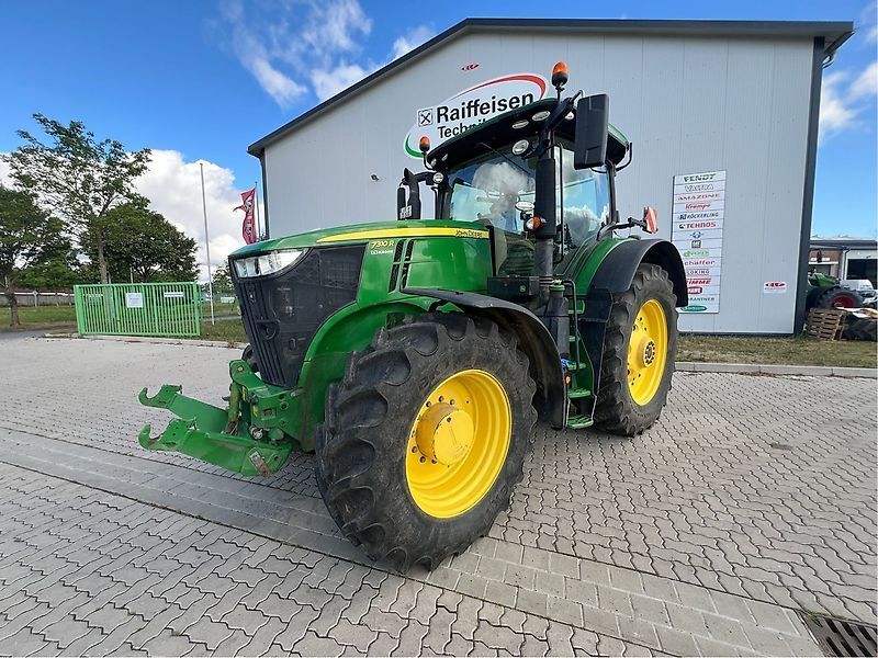 John Deere 7310 R Tractor €105,000