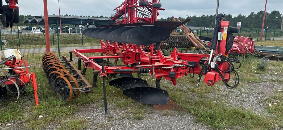E-FARM: GREGOIRE BESSON rcw6 - Pflug - id PWEIAU9 - 19.900 € - Baujahr: 2015 - Frankreich
