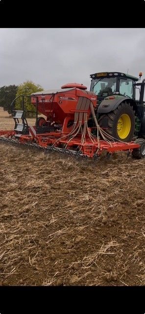 Kuhn Megant 602 R Perforación directa
