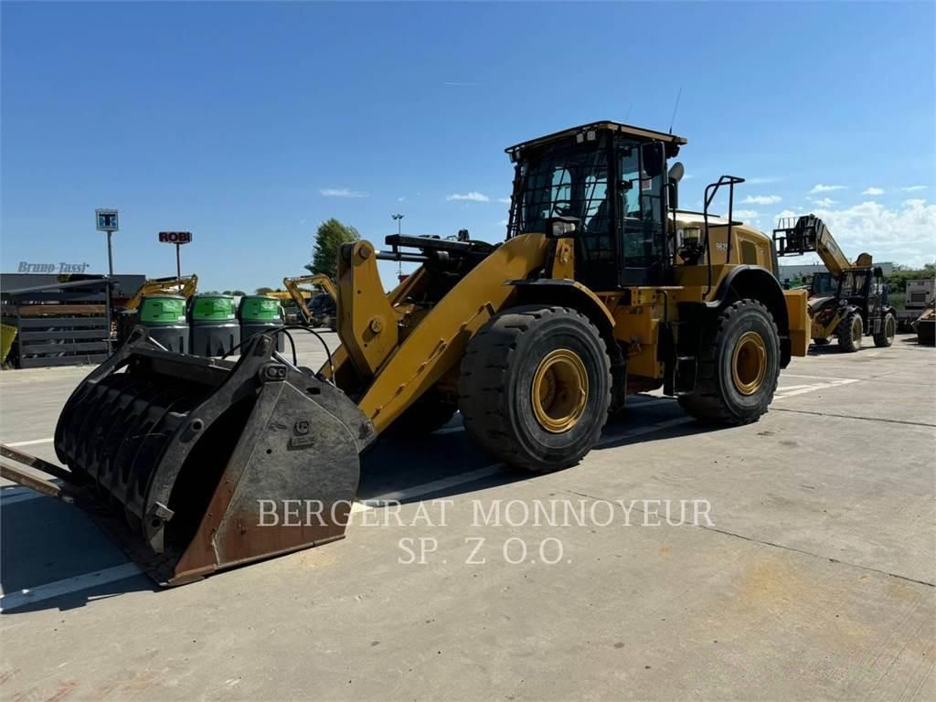 E-FARM: Caterpillar 962m - Cargador de ruedas - id BLDJSQL - 182.275 € - Año: 2020 - Horas: 7665,Polonia