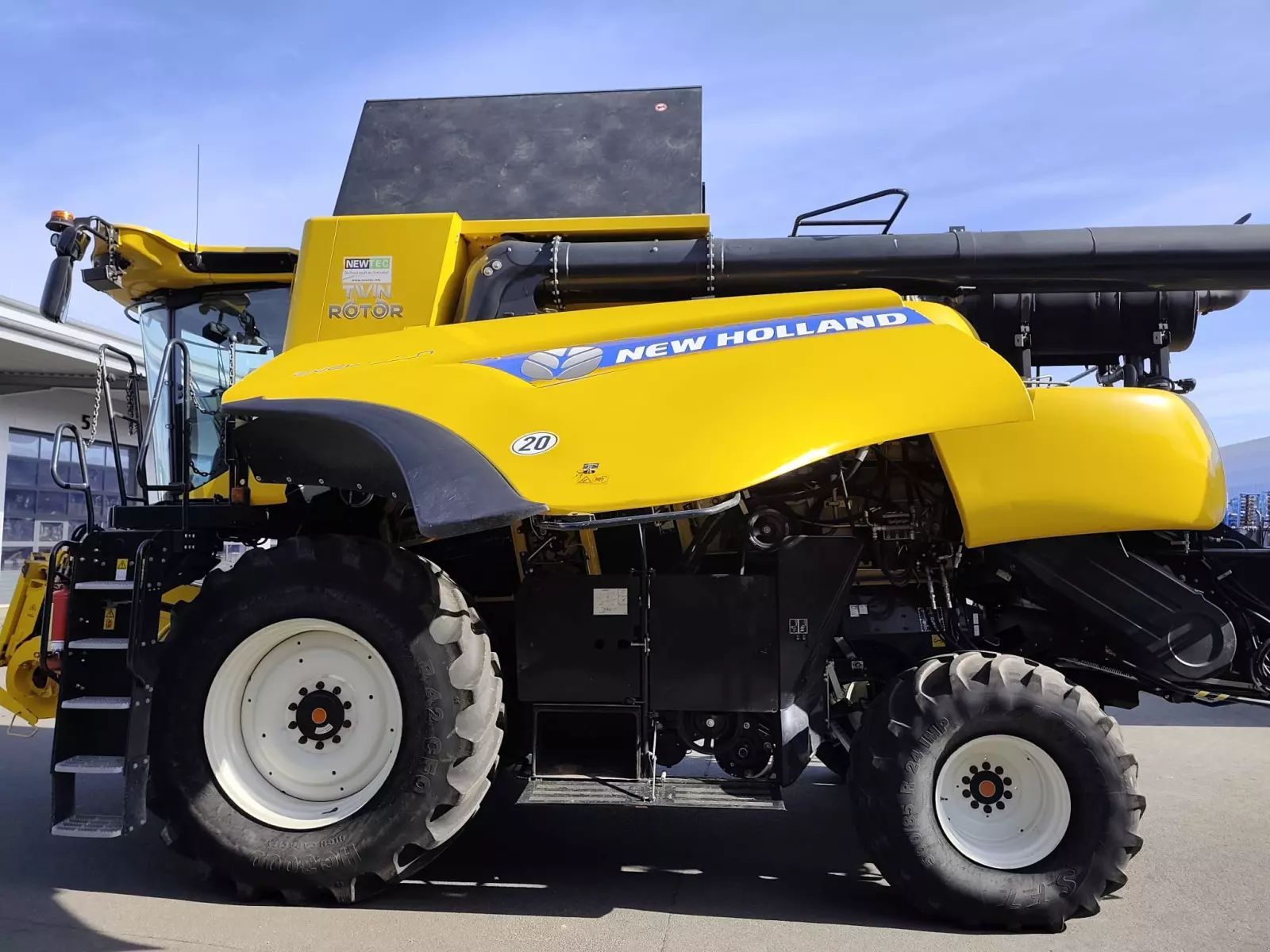 New Holland CR 8.90 Комбайн 188 500 €