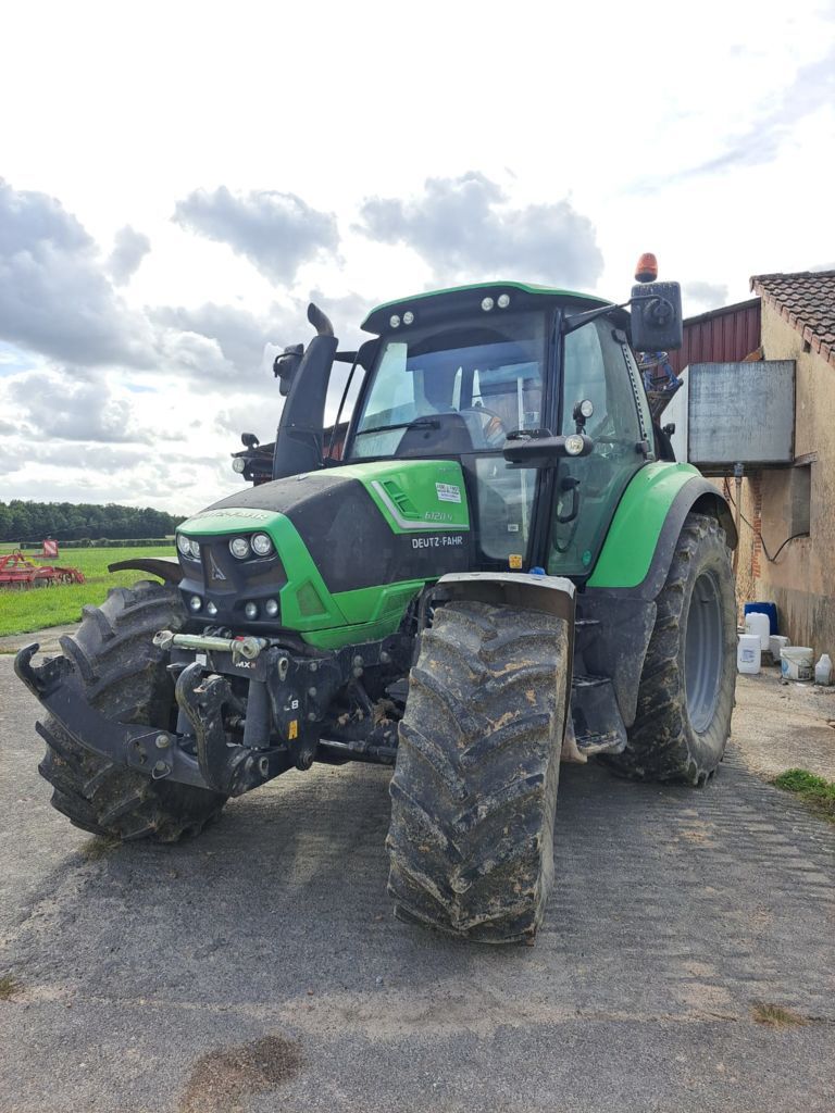 E-FARM: Deutz-Fahr Agrotron 6120.4 - Traktor - id IPTC1QF - 54.000 € - Baujahr: 2014 - Abgelesene Motorstunden: 2.500,Motorleistung (PS): 120,Frankreich