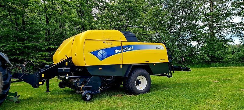 E-FARM: New Holland BB 9070 R - Presse à balles - id SUFGMVR - Année: 2009 - Allemagne