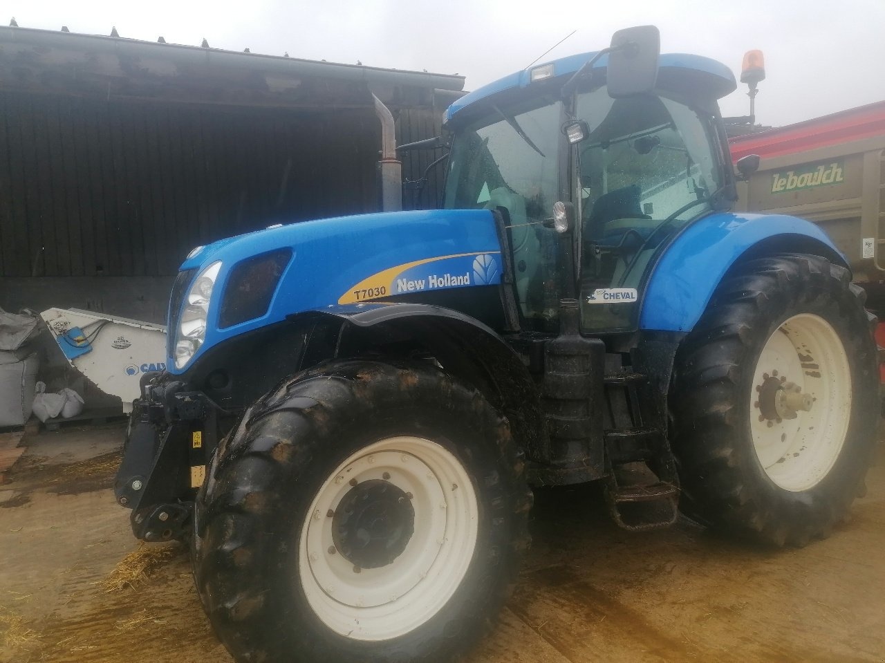 New Holland T 7030 tractor 45 000 €