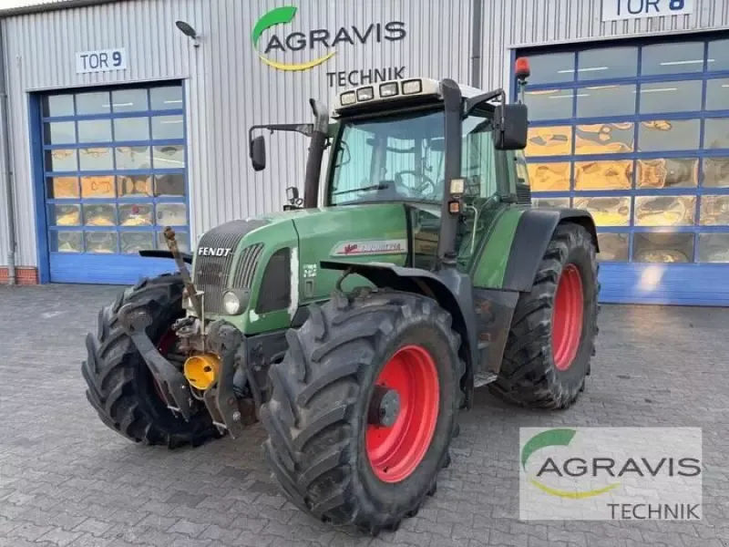 E-FARM: Fendt Favorit 714 Vario - Traktor - id SHVWLMW - 39.900 € - Baujahr: 2002 - Abgelesene Motorstunden: 11.733,Motorleistung (PS): 148,Deutschland