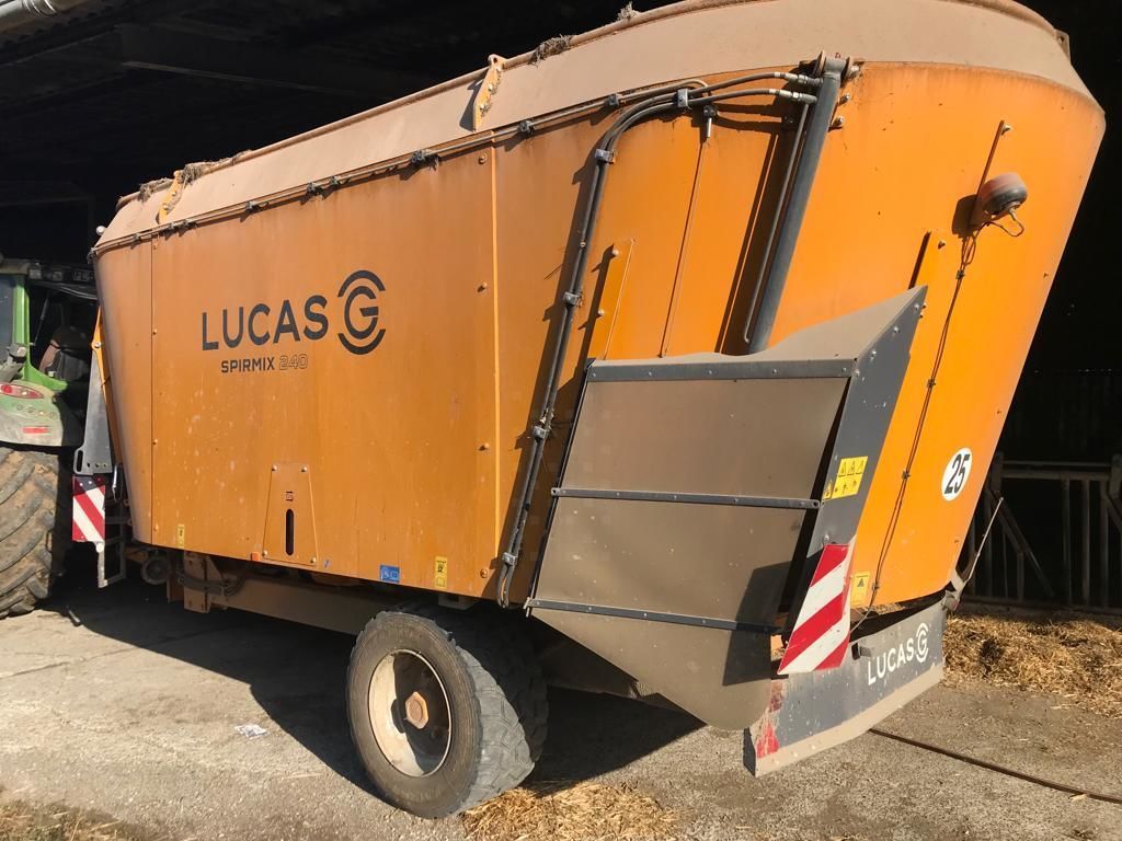 E-FARM: Lucas spirmix 240 - Mixer feeder - id RJCSBBI - €38,000 - Year of construction: 2022 - France