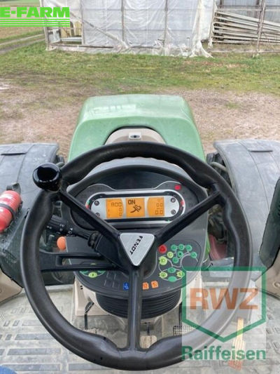 E-FARM: Fendt 724 Vario - Tractor - id 9EQYK7B - €124,370 - Year of construction: 2018 - Engine power (HP): 241