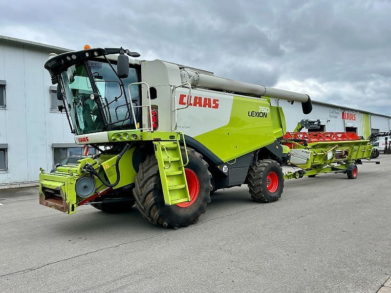 E-FARM: Claas Lexion 750 - Combine harvester - id PMJJVXV - €105,042 - Year of construction: 2011 - Engine hours: 4,872,Engine power (HP): 431,Germany