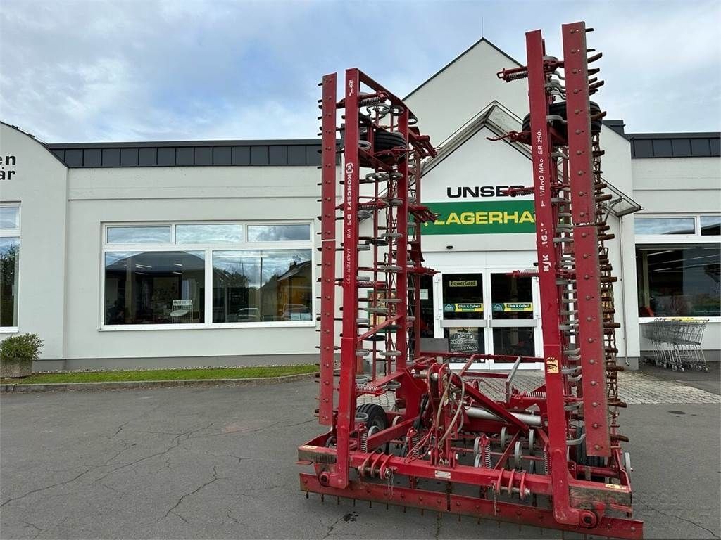 E-FARM: KONGSKILDE vm 2585 sq - Máquina sembradora otros - id XW5D5WH - 14.917 € - Año: 2011 - Austria