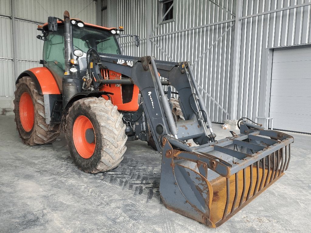 E-FARM: Kubota M7151 - Tracteur - id 96ZRQDP - 46 000 € - Année: 2016 - Lecture du nombre d'heure: 5 750,Puissance du moteur (chevaux): 150,France