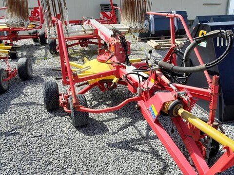 Pöttinger EuroTop 611 A Tedder €9,951