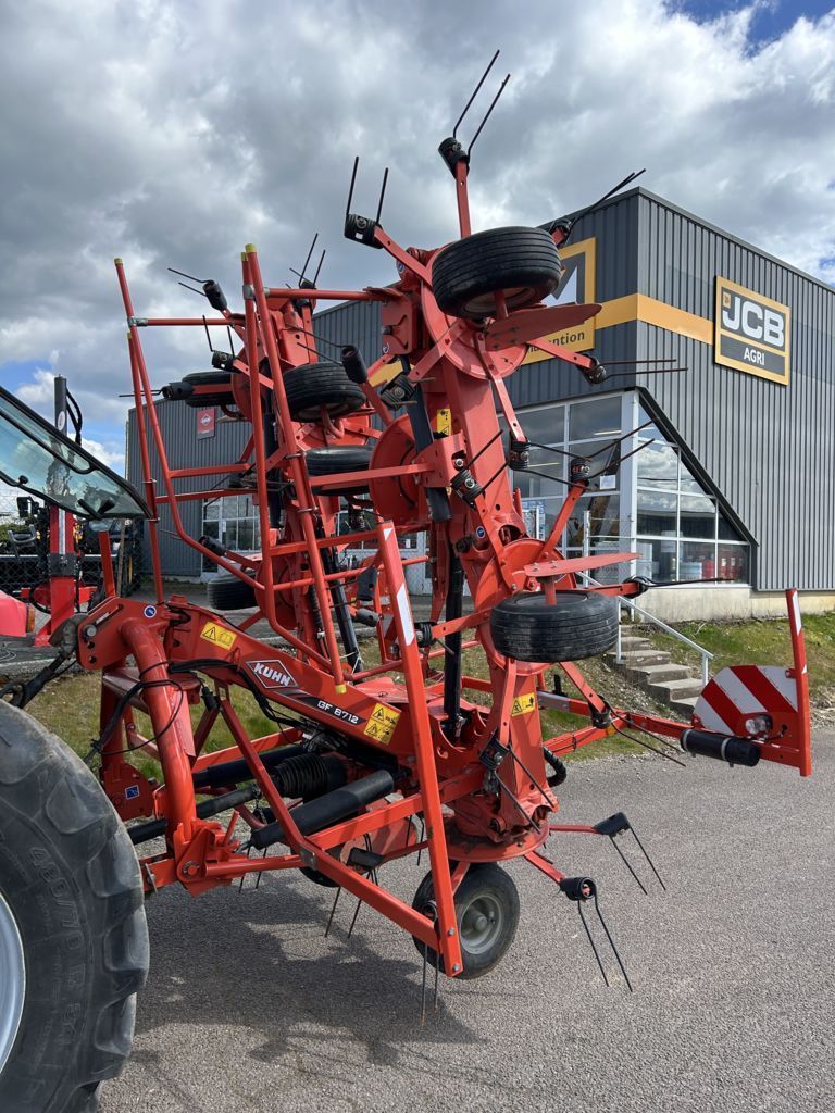 Kuhn GF 8712 Tedder €10,500
