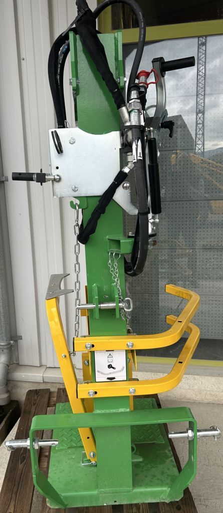 E-FARM: Rabaud x2420 - Scies et fendeuses - id JZSDDDT - Année: 2024 - France
