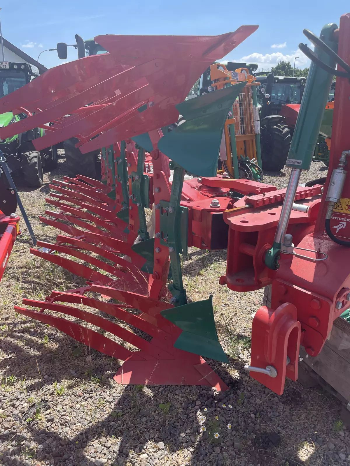 E-FARM: Kverneland LB-HD 100/300 - Pług - id KYVLQEB - 33 200 € - Rok produkcji: 2023 - Niemcy