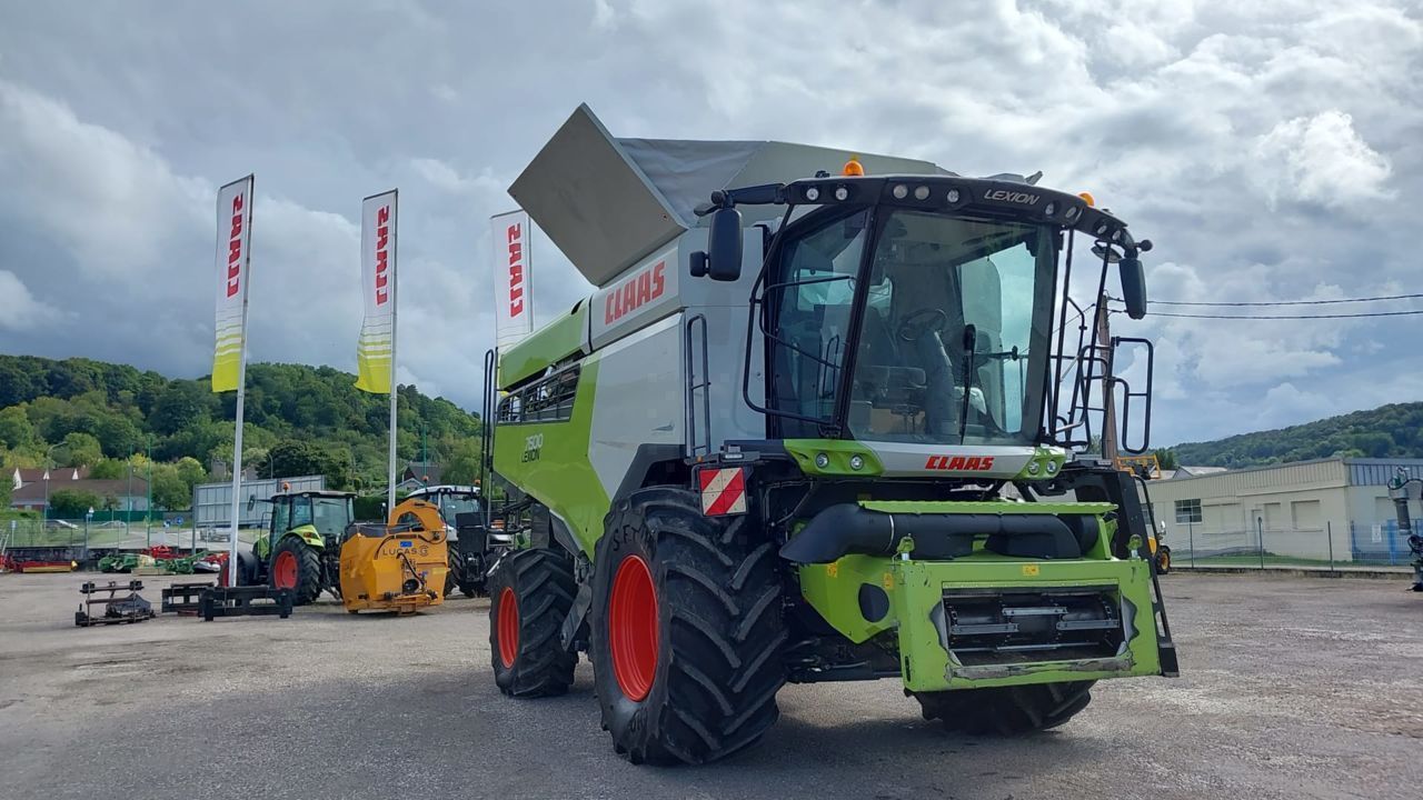 Claas Lexion 7600 Mähdrescher 300.000 €