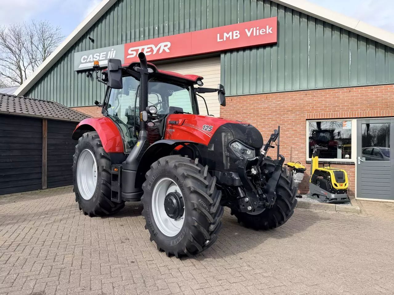 Case IH Maxxum 125 Tractor