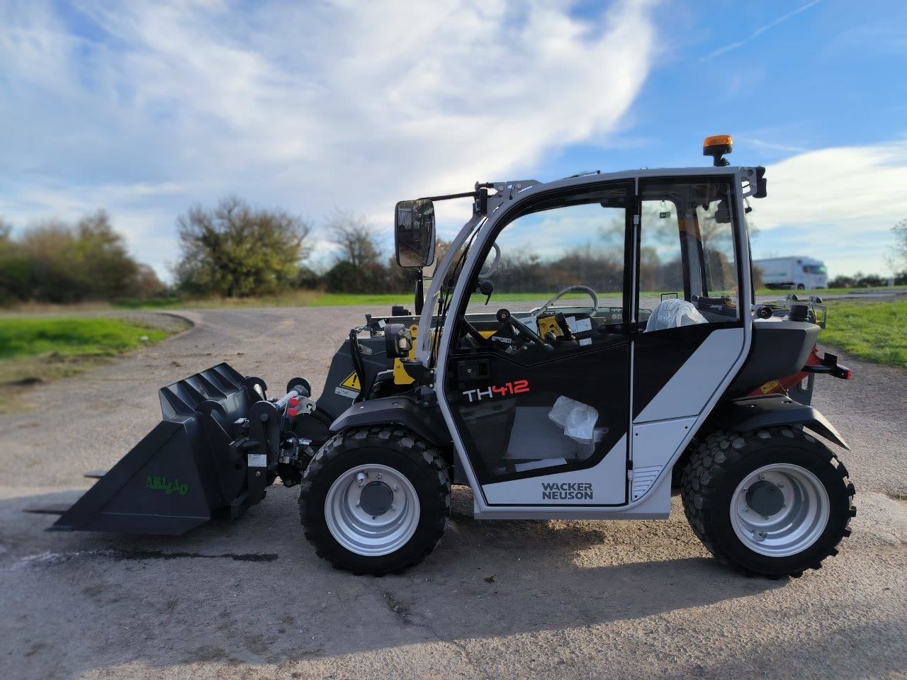 Wacker Neuson TH412 Teleskoplader 51.000 €